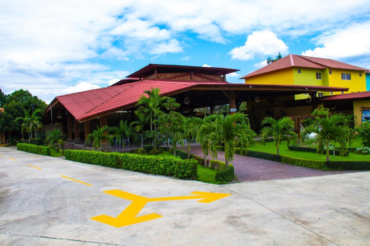 Rancho Guacamayos Hotel & Restaurantes Bonao Exterior foto