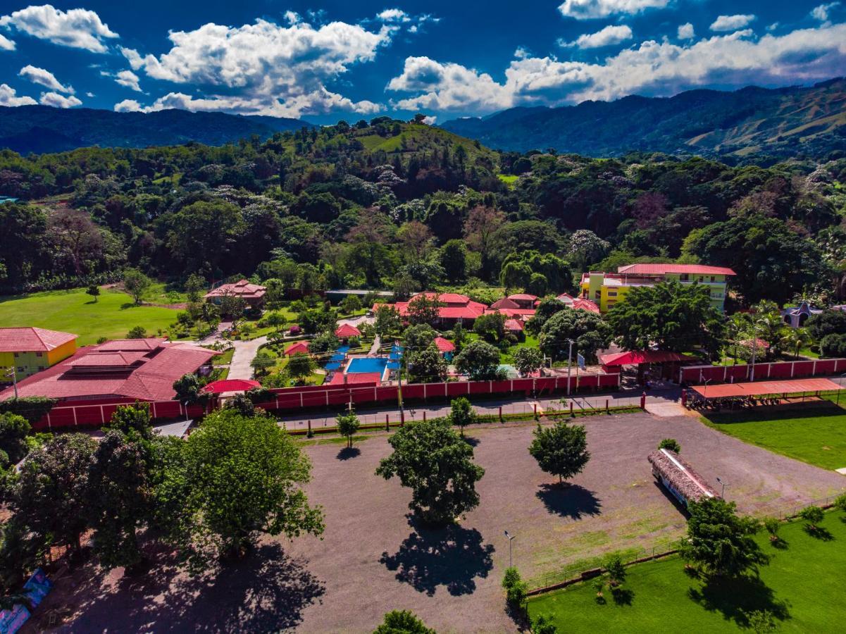 Rancho Guacamayos Hotel & Restaurantes Bonao Exterior foto